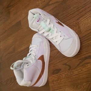 Girls size 2 Nike Blazer 77 suede purple and copper